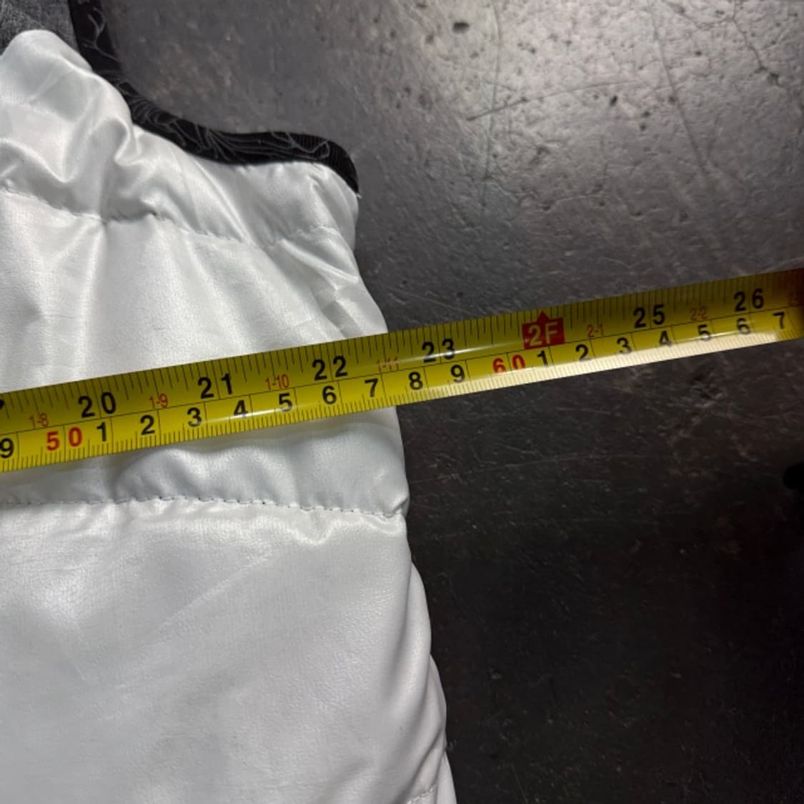 105 블랙야크 패딩조끼  상품이미지7