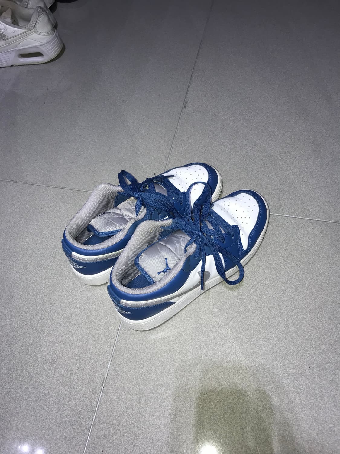 뉴욕매장구매!나이키 에어 조던 1 로우 파 235mm 상품이미지3