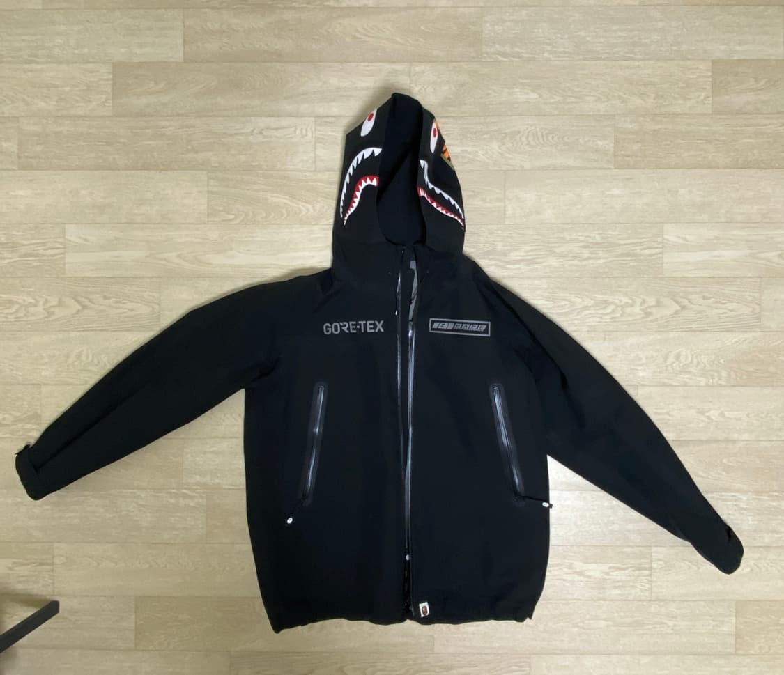 베이프 고어텍스 샤크 후드 자켓 GORE-TEX SHARK HOODIE  상품이미지2