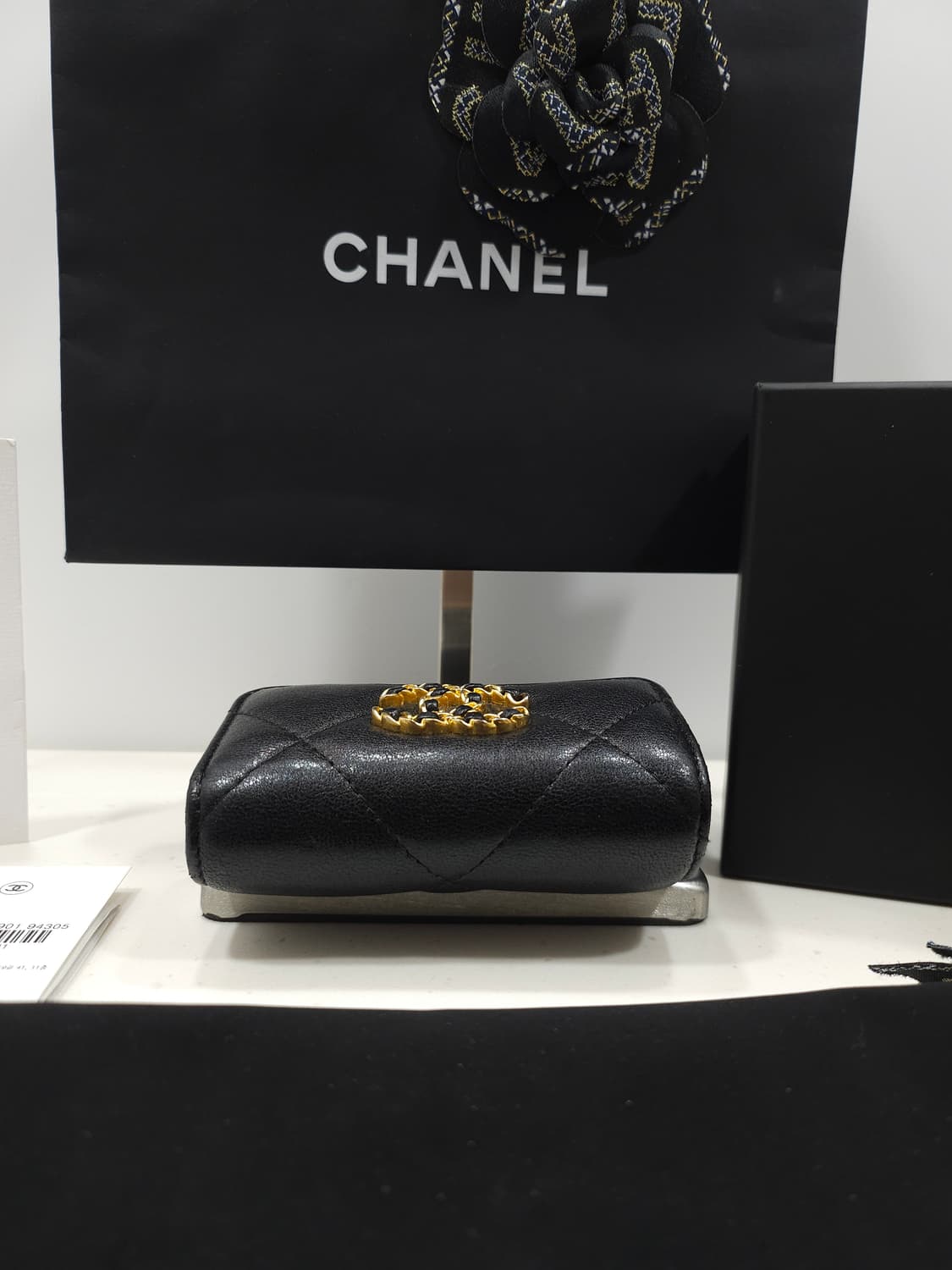 [정품] 샤넬 19 스몰 플랩 지갑 AP1064 상품이미지4