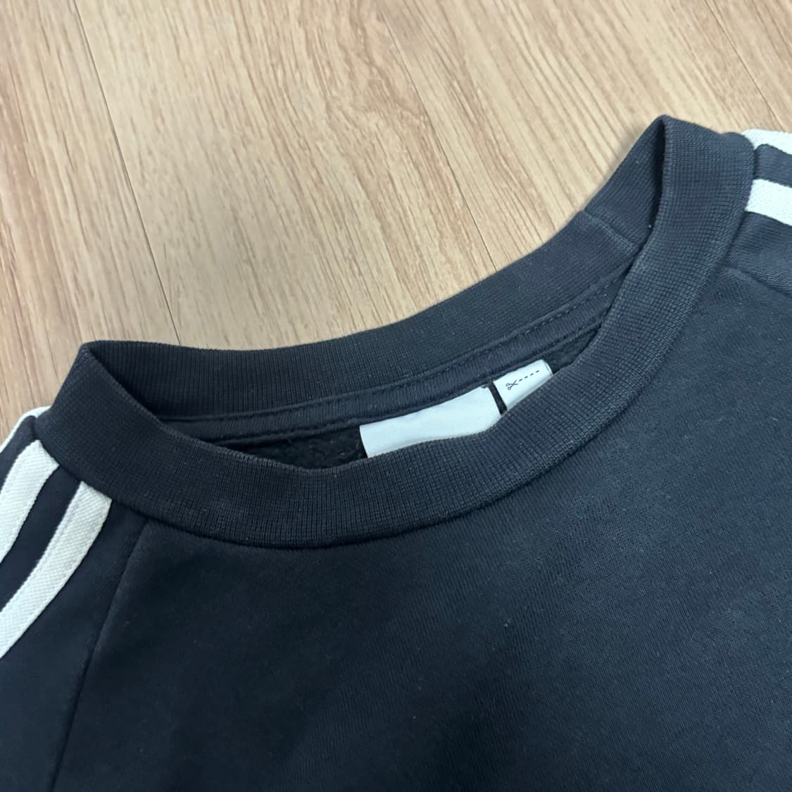 아디다스 아디 검흰 파이어버드 맨투맨 상품이미지2