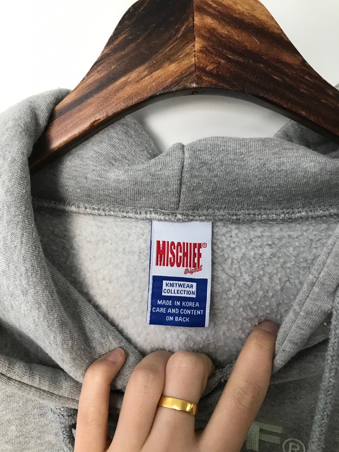 미스치프 자수로고 그레이 후드티 상품이미지6