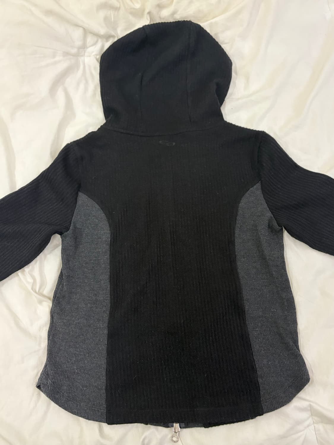 밀로 우먼 투 웨이 사이드 후드 집업 블랙 상품이미지5