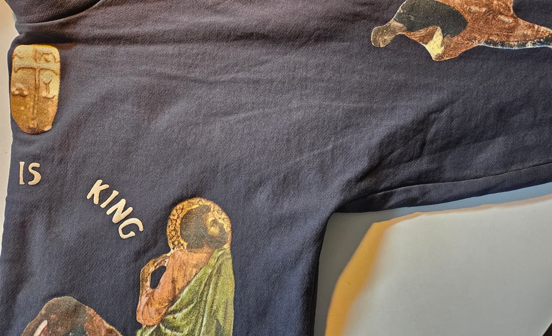 Yeezy(칸예웨스트) Jesus is King 모크넥 네이비 맨투맨 상품이미지8