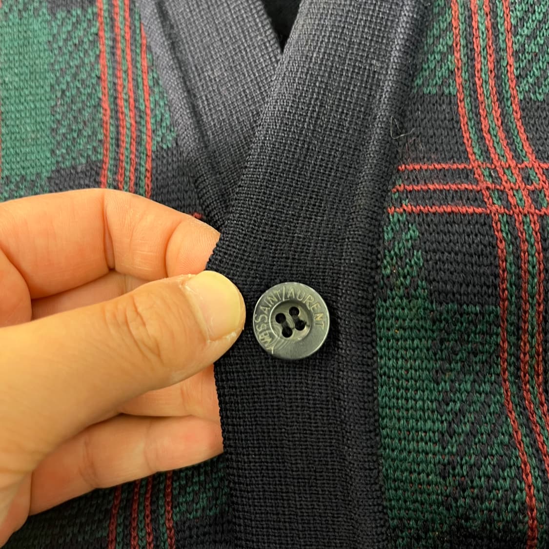 100 입생로랑 93s 아카이브 체크 가디건 상품이미지7