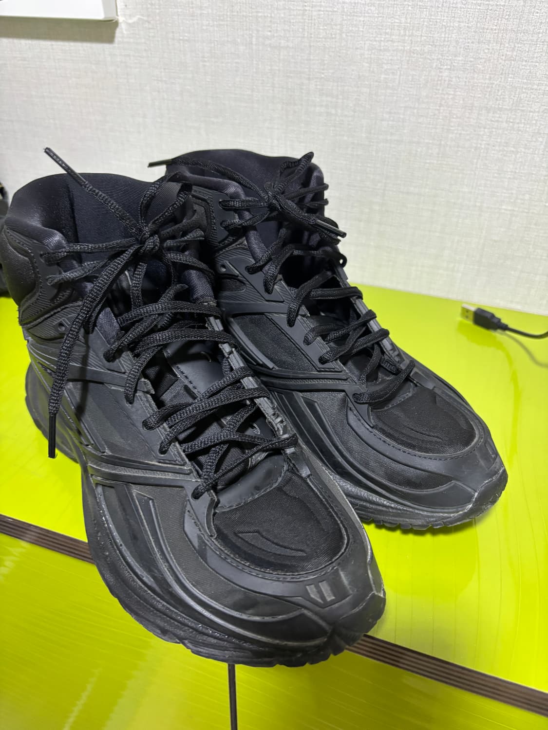 리복 강혁 프리미어 로드 미드 블랙 상품이미지1