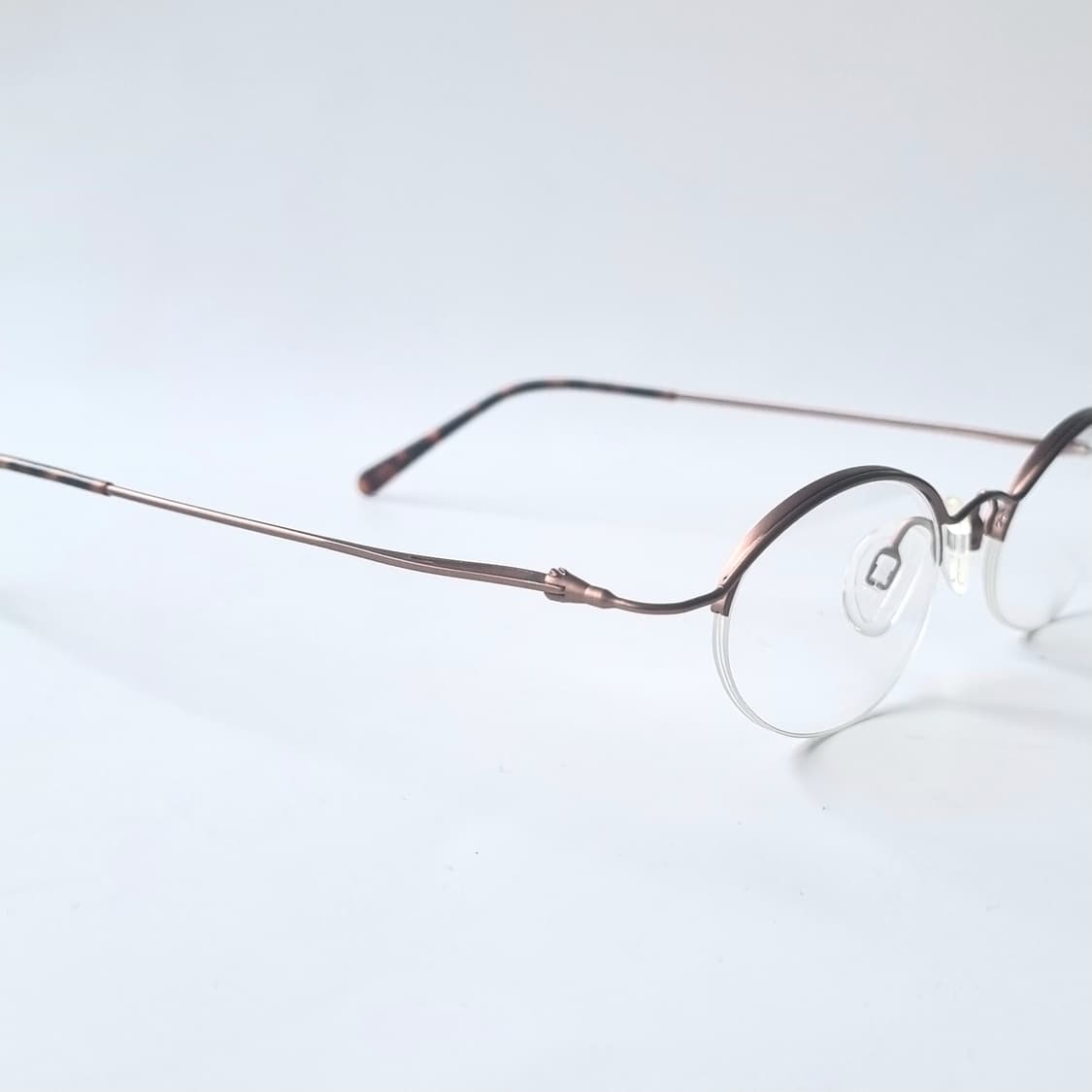 데드스탁 빈티지 오벌형 반무테 안경테 562 상품이미지8