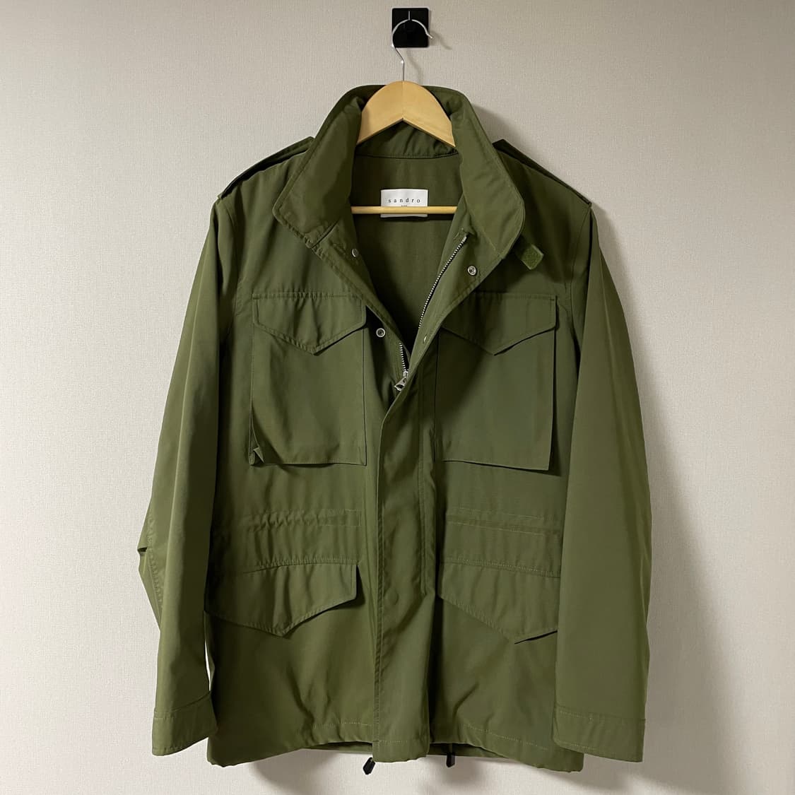 산드로 남성 M65 야상점퍼 카키 (100) (미세흠) 상품이미지4