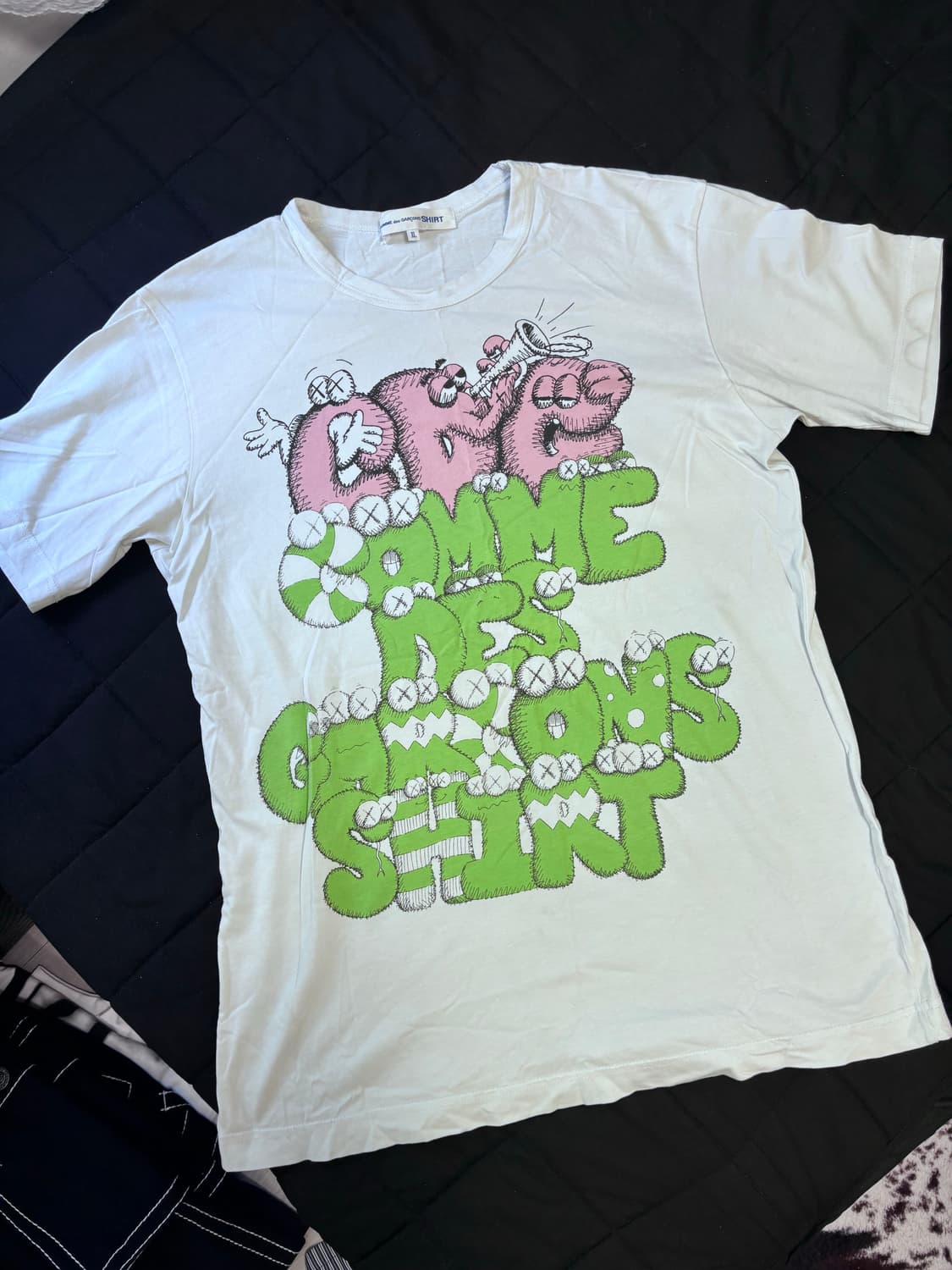 꼼데가르송 KAWS 콜라보 반팔 티셔츠 화이트 XL 상품이미지2