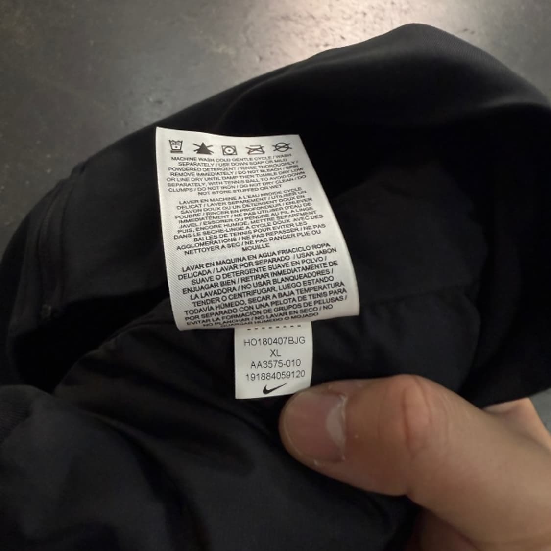 105 나이키 우먼스 에어로로프트 런닝패딩조끼 상품이미지4