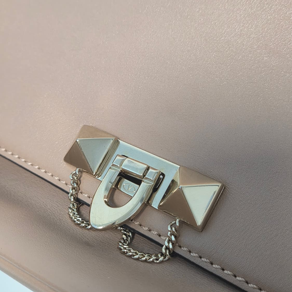 VALENTINO 발렌티노가라바니 정품 2way 핑크베이지 금장 락스터드 상품이미지7