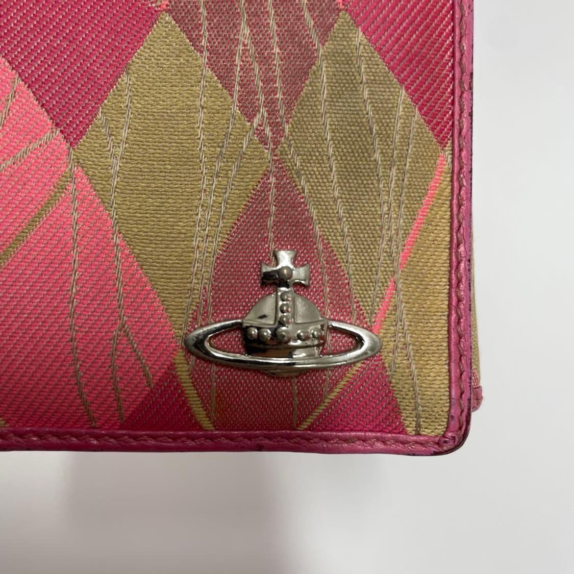 비비안 웨스트우드 아가일패턴 캔버스 레더 지갑 상품이미지6