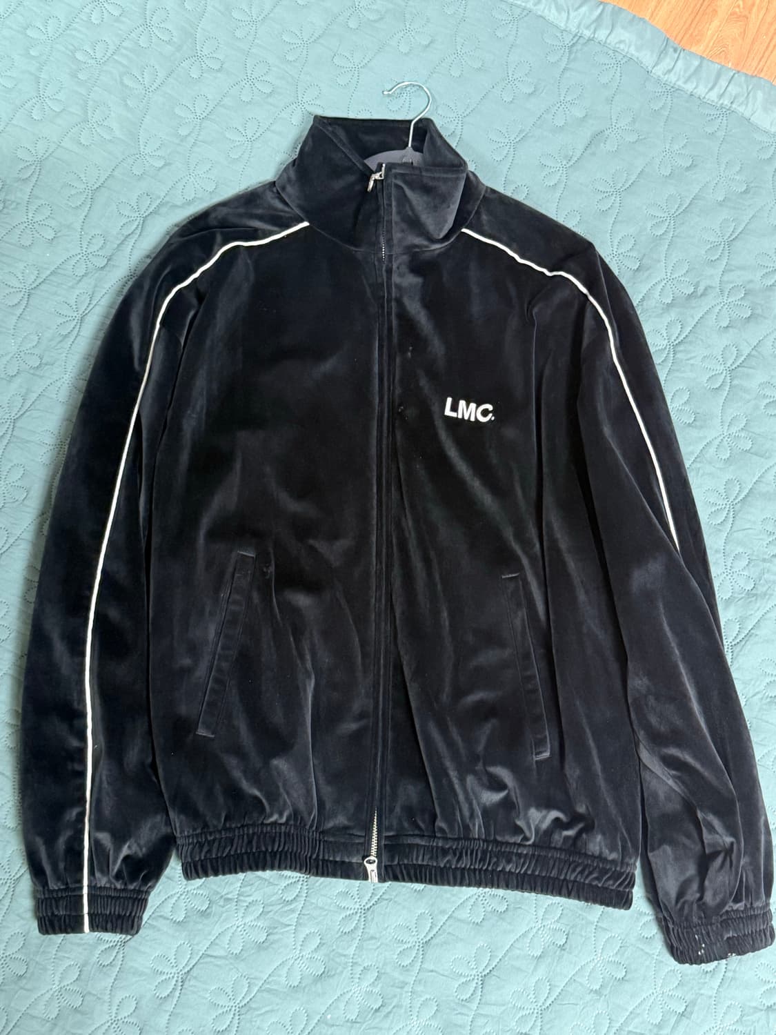 LMC VELOUR TRACK TOP black 벨루어  트랙탑 상품이미지1