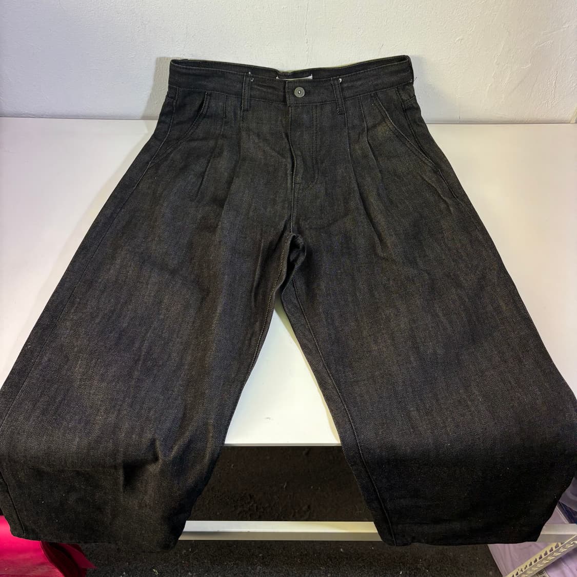 M-L 비슬로우 하이웨스트 투턱 와이드핏 셀비지 데님팬츠 상품이미지3