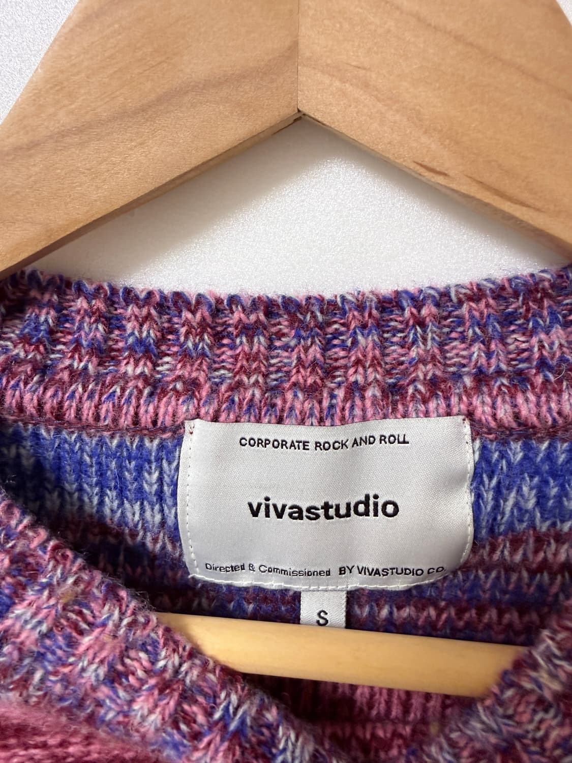 비바스튜디오(vivastudio) 멀티컬러 니트 오버핏 상품이미지4