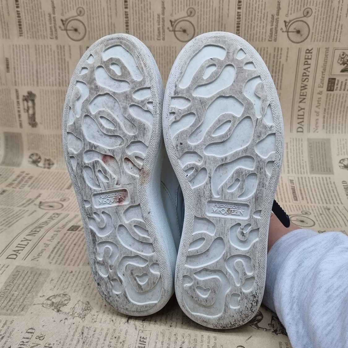 알렉산더맥퀸 오버솔 벨크로 스니커즈 220 상품이미지3