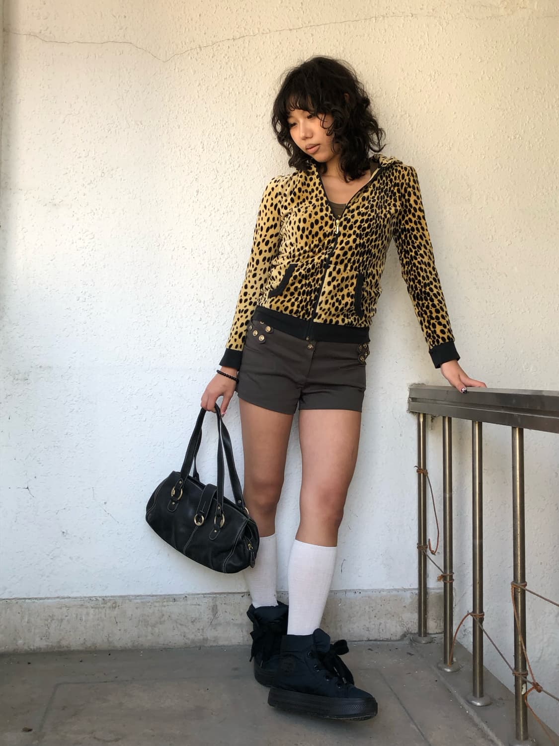 JUICY COUTURE 레오파드 벨벳 후드집업 상품이미지8