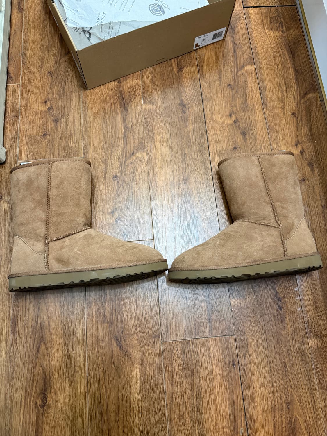 어그 클래식 숏 부츠 270 9사이즈 풀박 상품이미지5