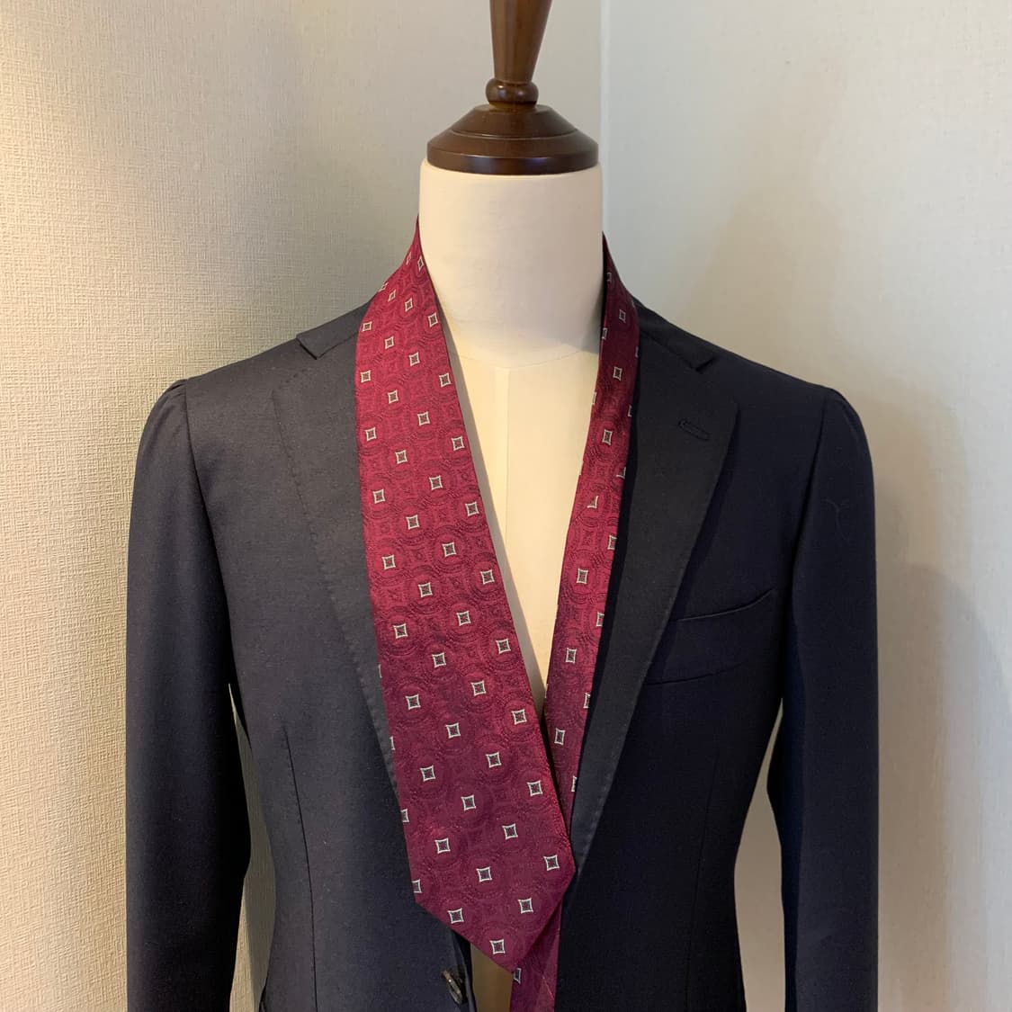 디올(Dior) 명품 새상품급 100실크 넥타이 클래식 정장룩 A+ 상품이미지1