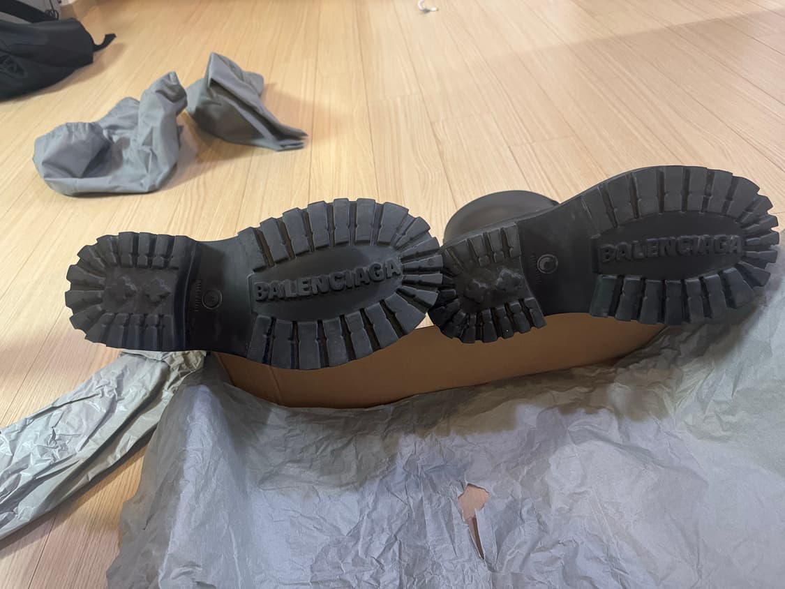 발렌시아가 스테로이드 부츠 42 상품이미지6