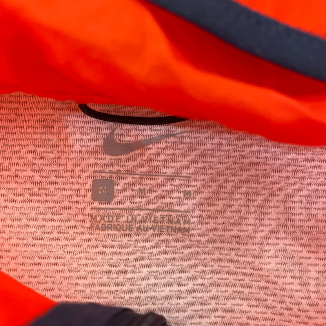 나이키 러닝 경량 바람막이 상품이미지3