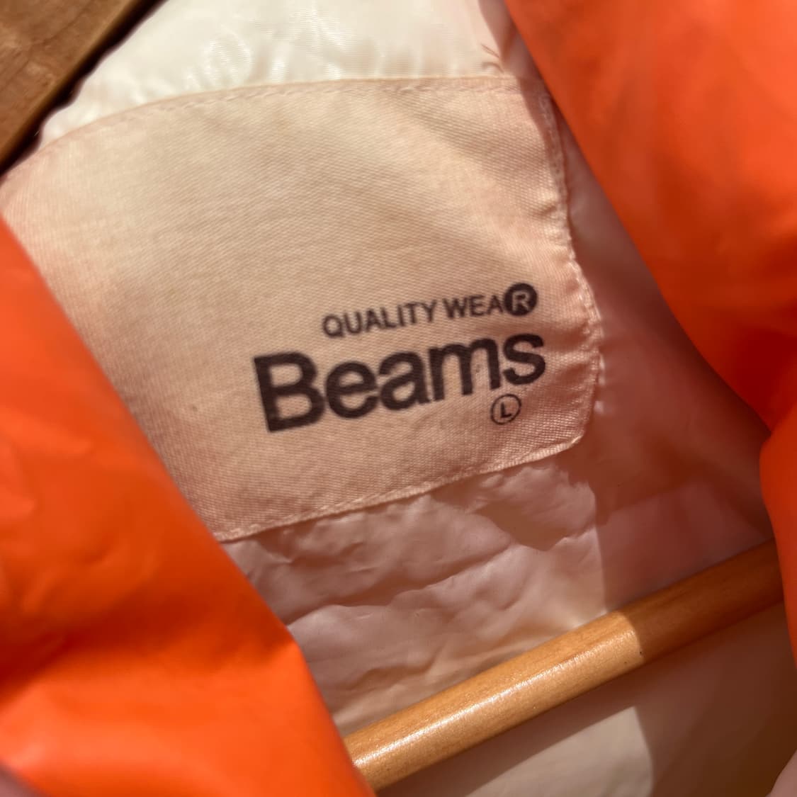 BEAMS Glossy Orange Puffer Vest 상품이미지4