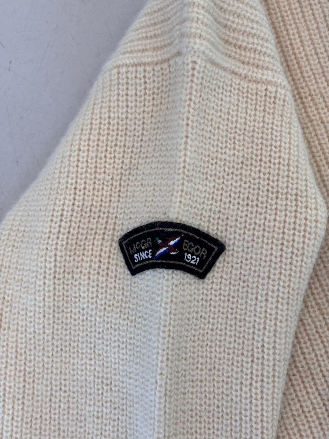 Vintage Mcgregor V-neck Wool knit 상품이미지5