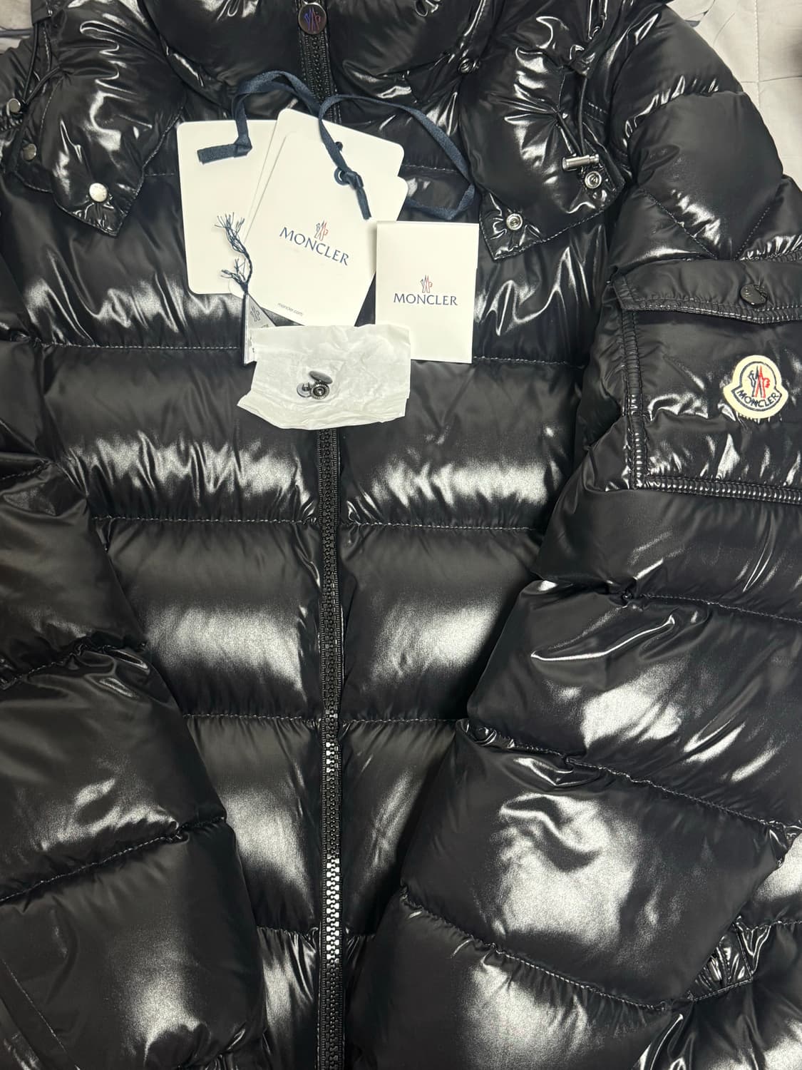 [몽클레어 마야 패딩 24fw 판매합니다] 상품이미지10