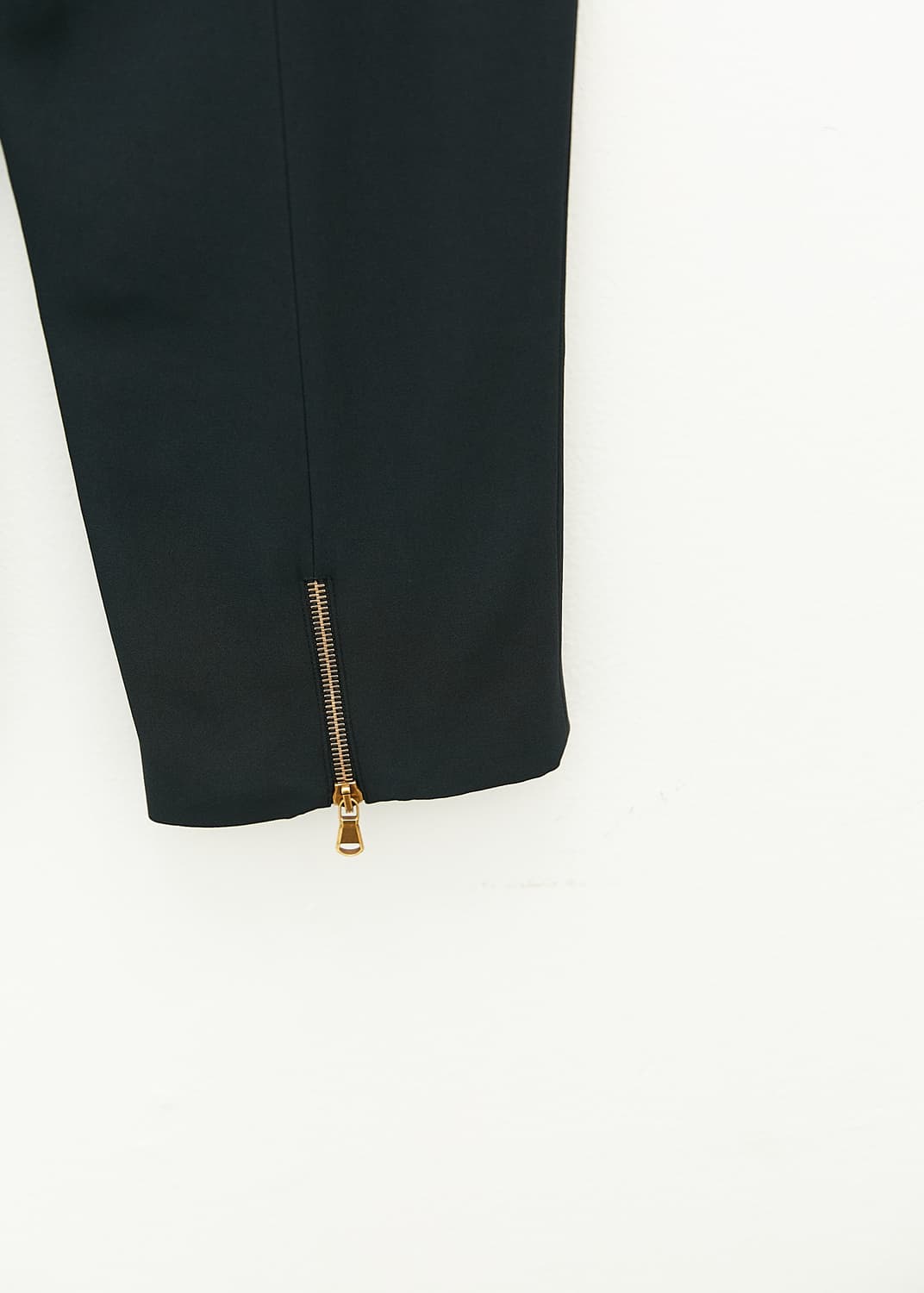Back Zip Capri Pants 상품이미지4