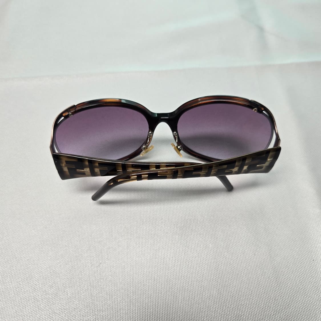 펜디 선글라스 케이스포함 상품이미지5