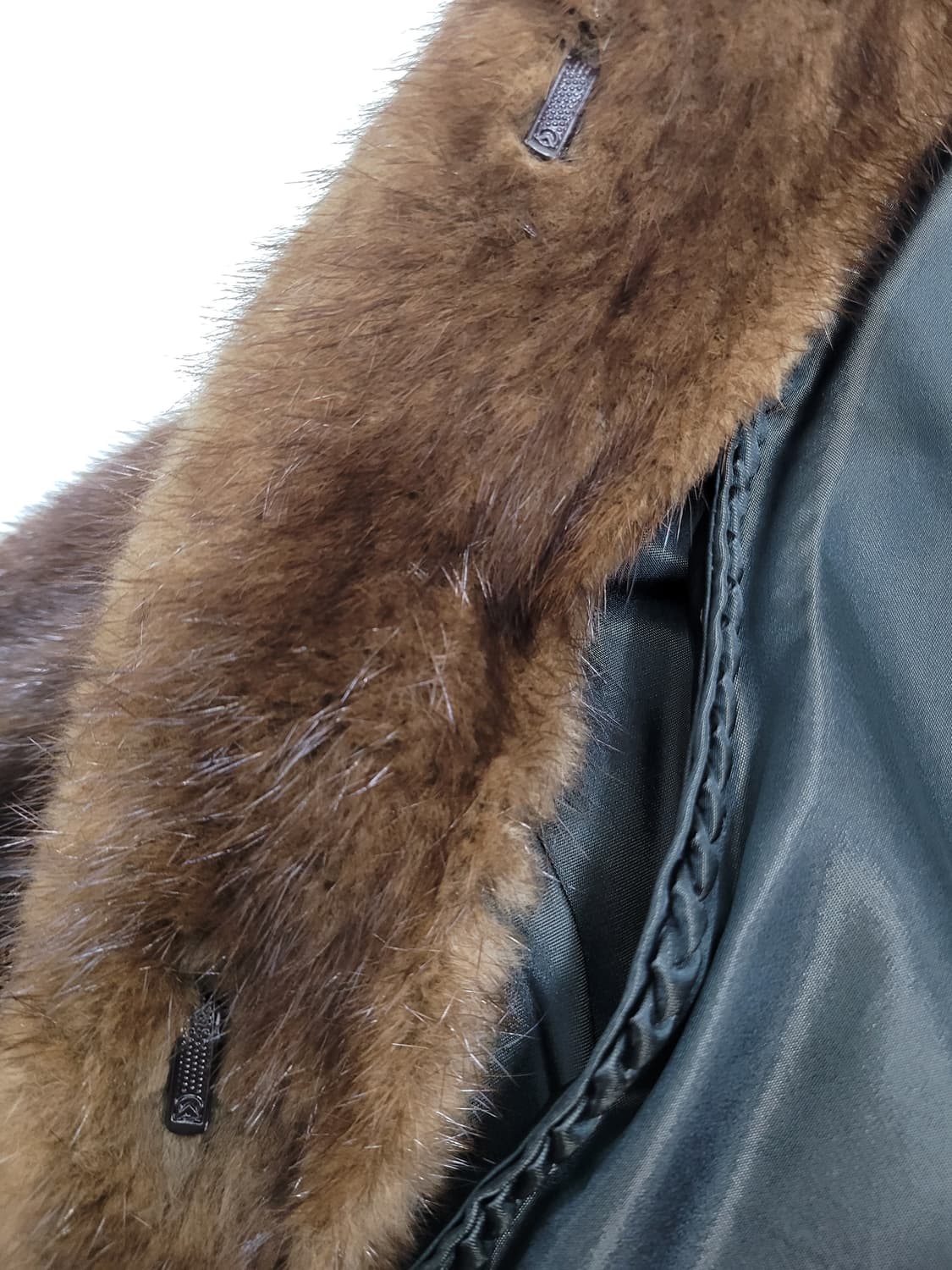 근화모피 사가 밍크 하프 코트 / 여 91-100-165
 상품이미지6