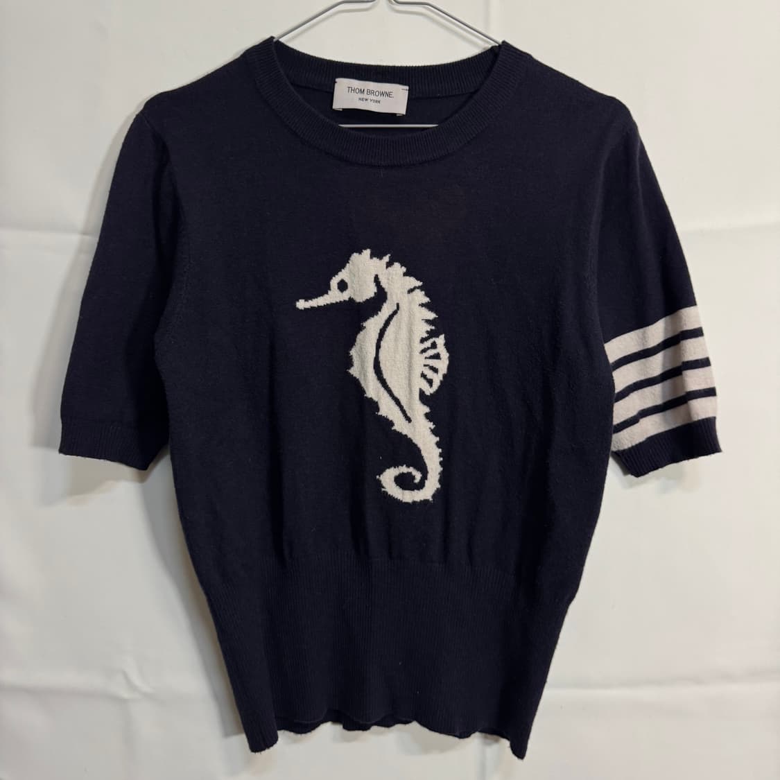 톰브라운 씨호스 니트 반팔 상품이미지1