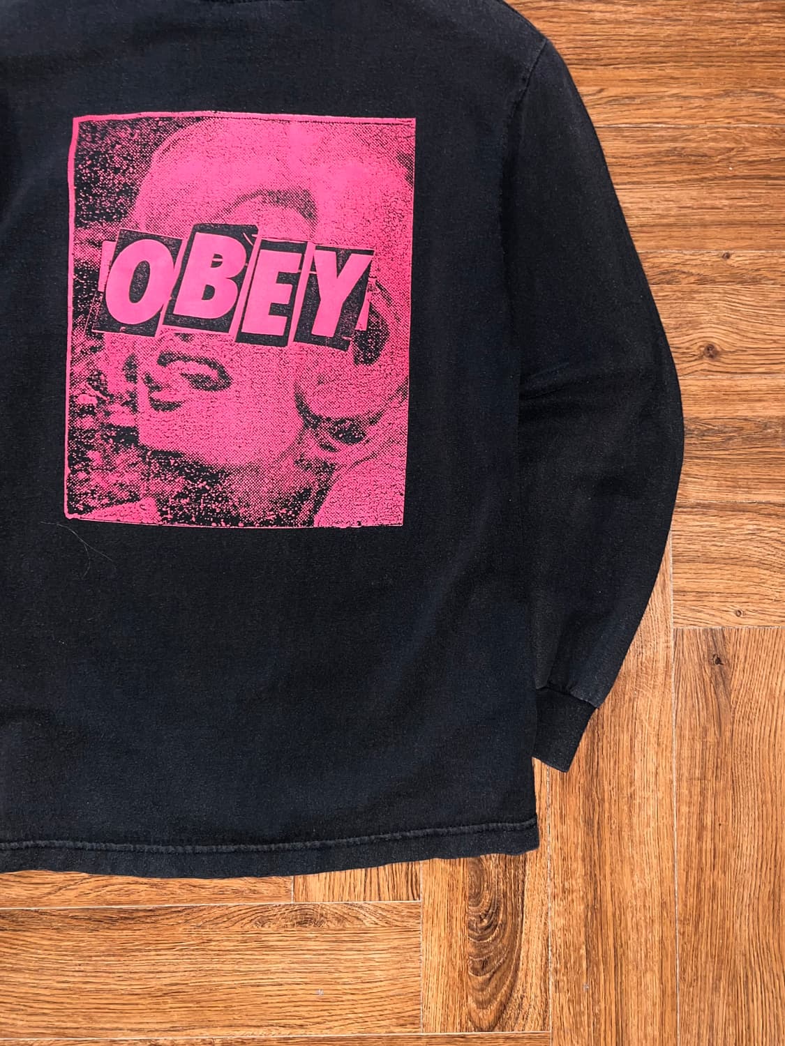 오베이 백 프린팅 롱슬리브 상품이미지5