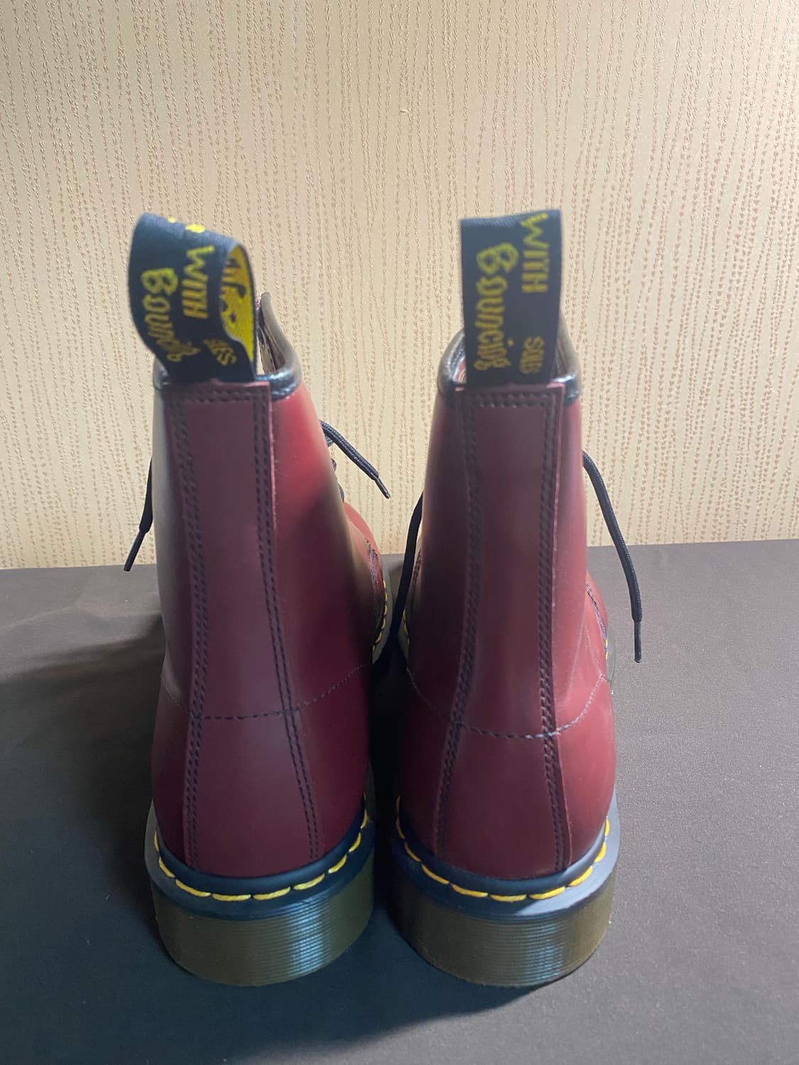 닥터마틴 1460 스무스 레더 레이스업 부츠 체리 레드 상품이미지5