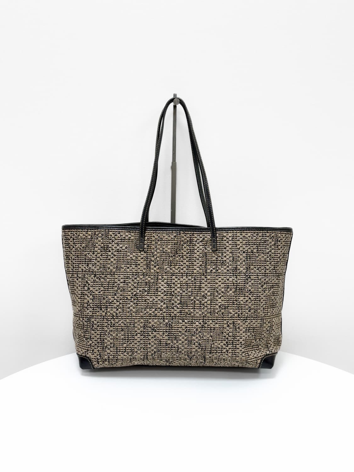 펜디 우븐 주카 레더 트리밍 롤 쇼퍼백 상품이미지3