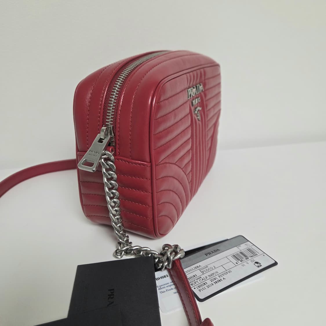 PRADA 프라다 정품 다이어그램 카메라백 은장체인 크로스백 숄더백 상품이미지5