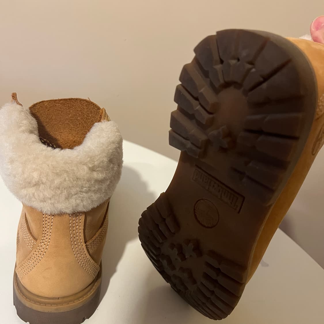 팀버랜드 6인치 프리미엄 퍼 부츠 상품이미지4