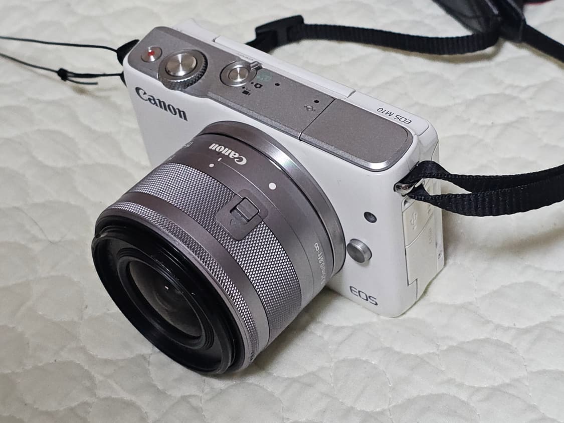 캐논 EOS M10 미러리스 카메라 상품이미지3