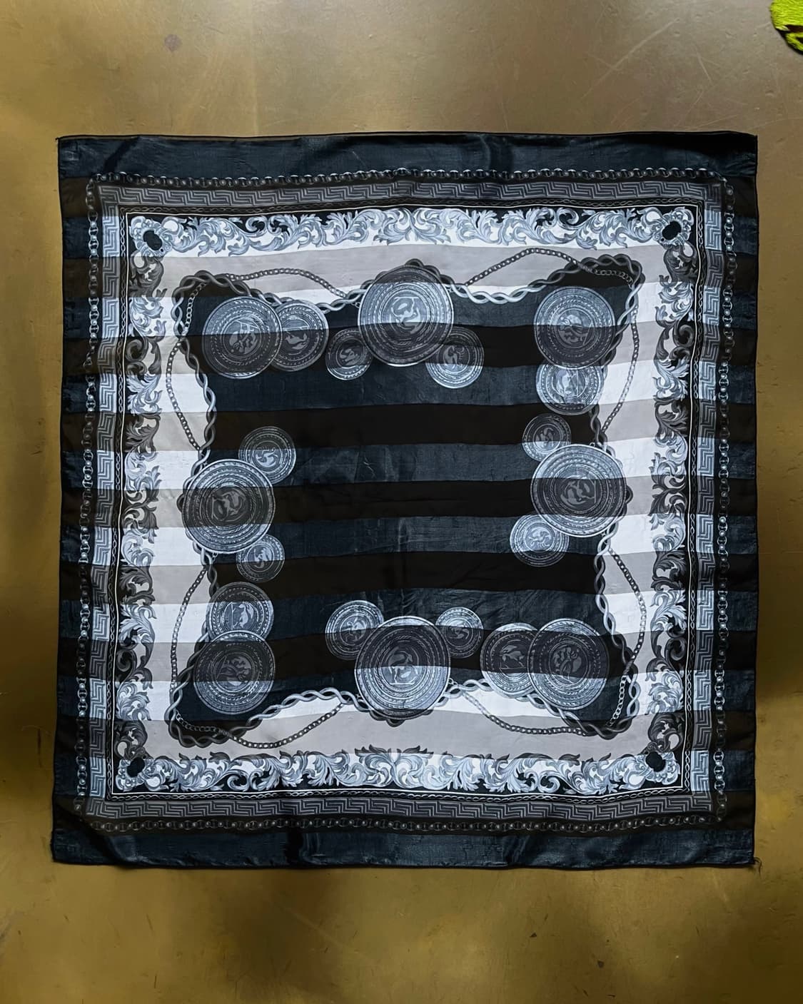 80-90s JPN Vintage Antique Pattern Scarf 상품이미지6