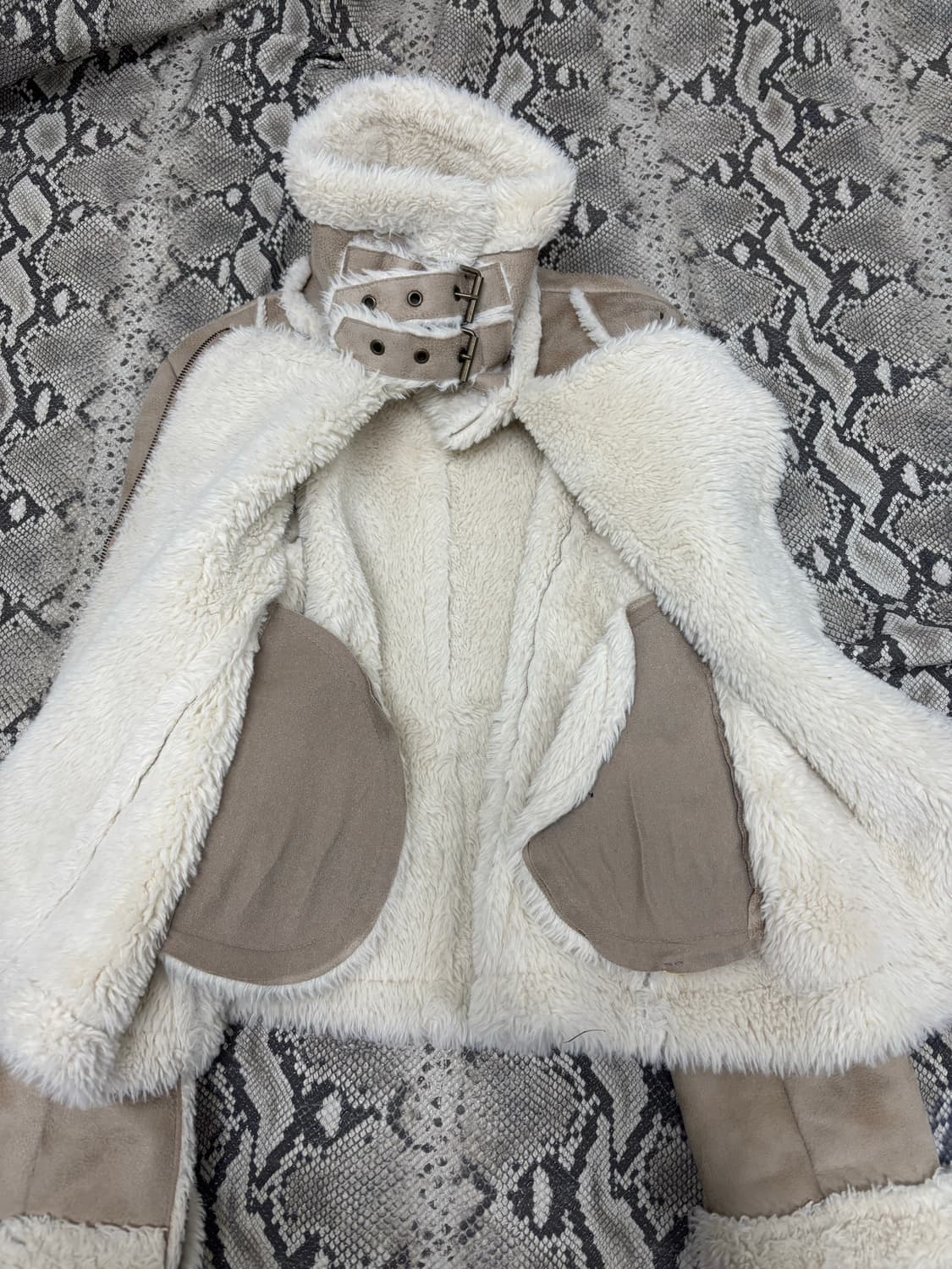 Y2K High Neck Buckle Detail Mustang 상품이미지7