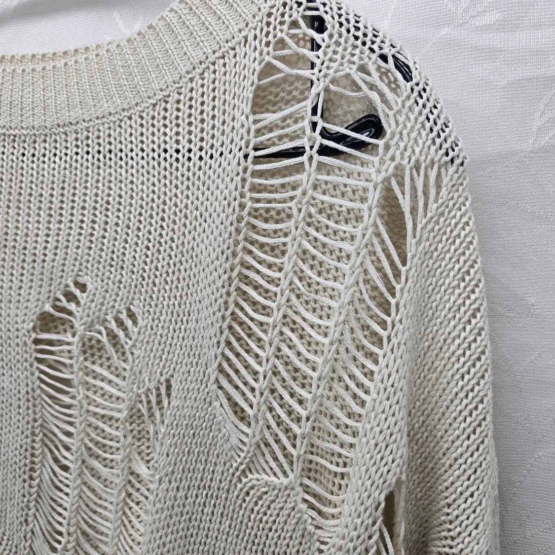 데미지 니트 아이보리 스웨터 상품이미지5