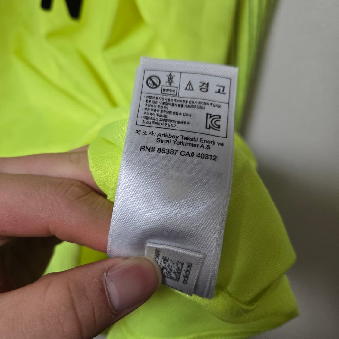 알렉산더왕X아디다스 네온 슬리브 져지 / 남성 긴팔티셔츠 상품이미지9