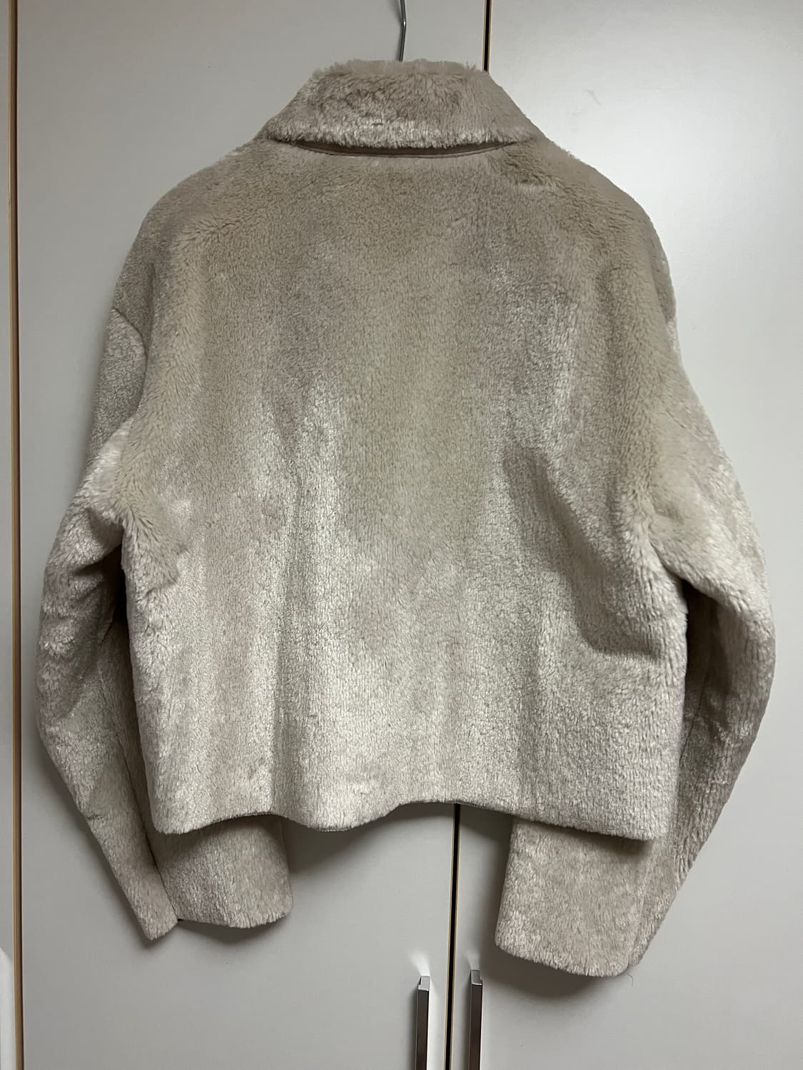 구호 플러스 베이지 크롭 퍼자켓 상품이미지8