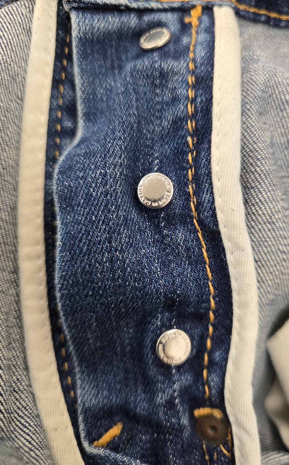 정품) 디스퀘어드2 페인팅 덧뎀진.
싸이즈 31.    71LA0871 상품이미지8