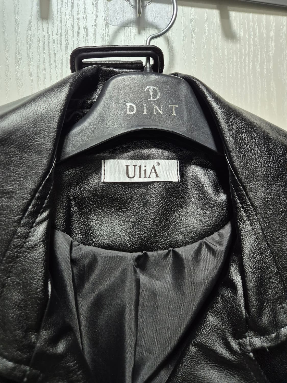 DINT 딘트 블랙 레더 트렌치 코트.새상품 상품이미지2