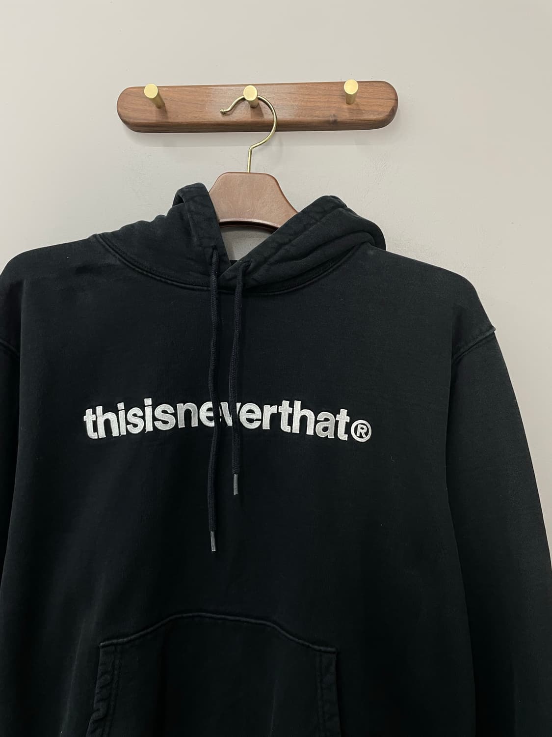 디스이즈네버댓 베이직로고 블랙 후드티 H1755 상품이미지3
