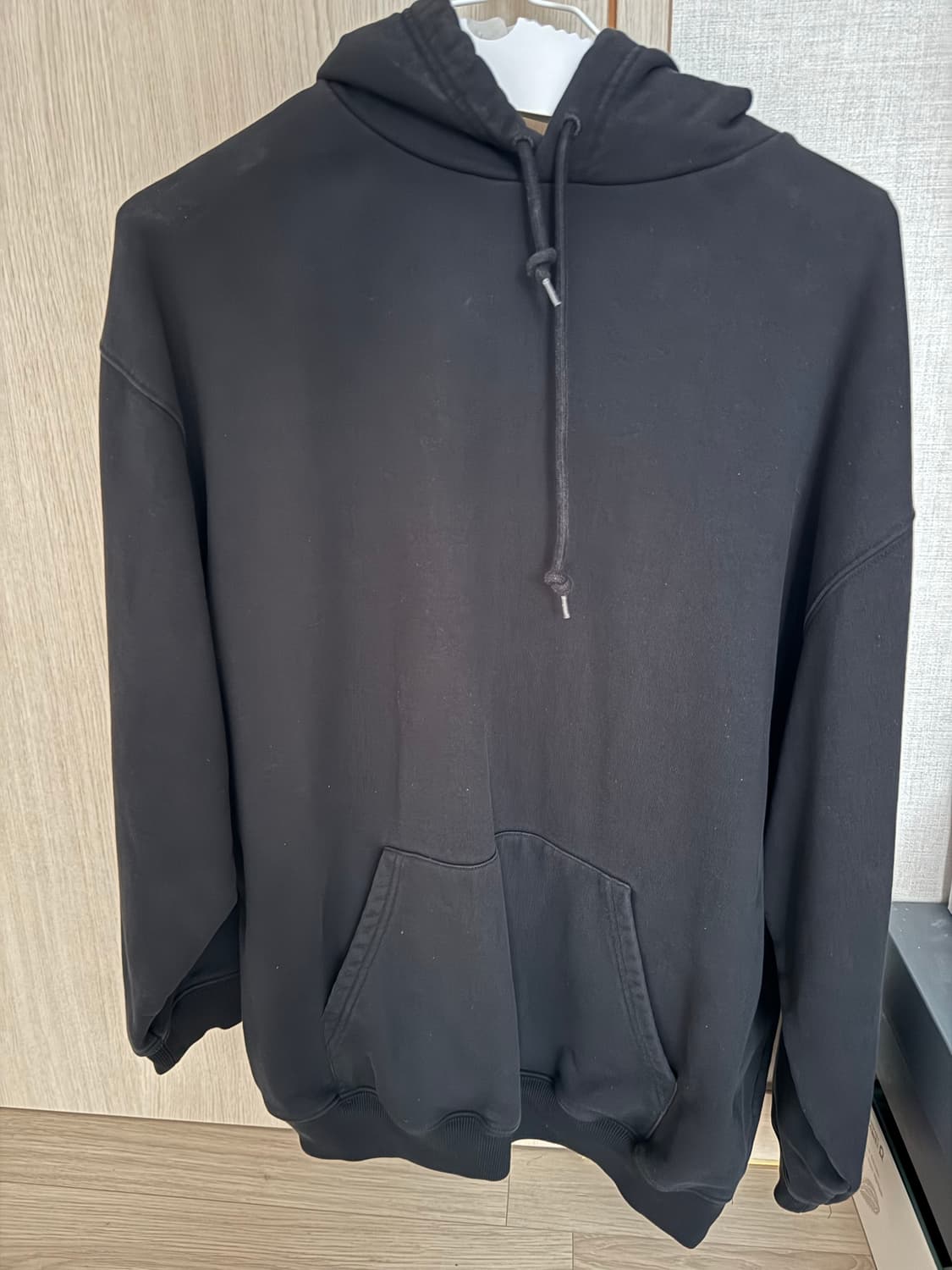 발렌시아가 백로고 후드티 상품이미지1