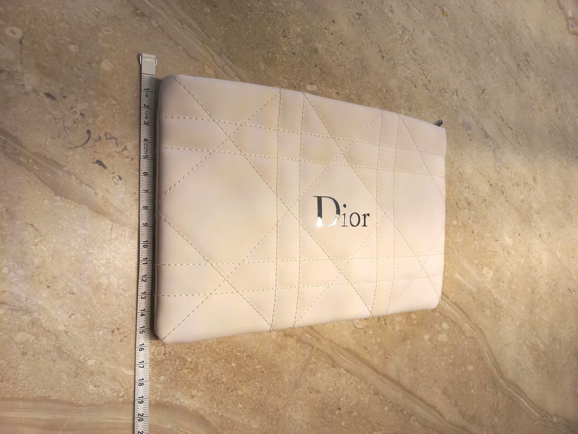 디올 Dior 베이비핑크 퀼팅 파우치 (새제품) 상품이미지4