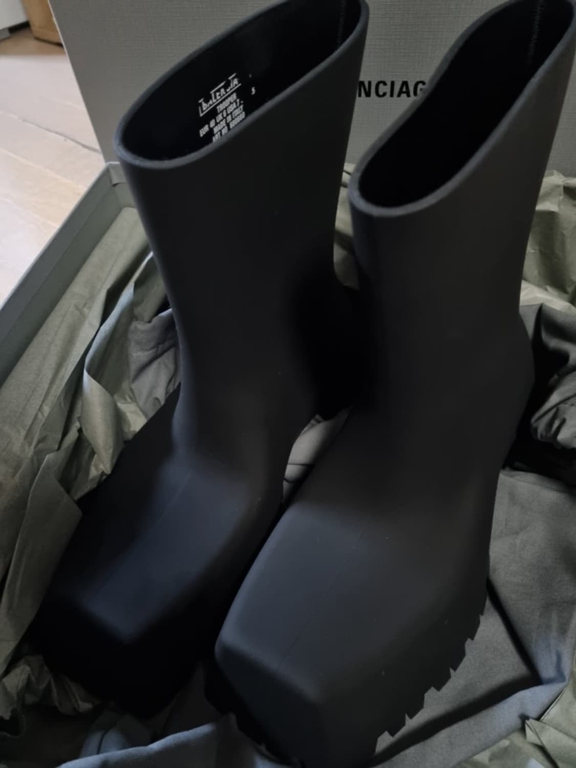 발렌시아가 트루퍼부츠 42 상품이미지1