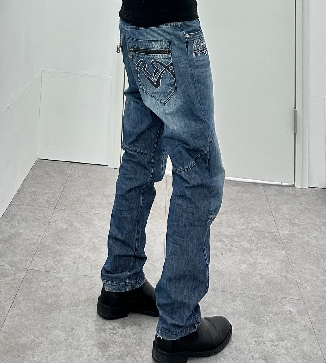 EXR back embroidery detail denim pants 상품이미지1